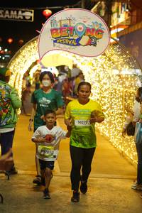 BIB: 90001, 50272
                            <button type="button" onclick="openModal(21831274)" class="btn btn-primary btn-sm float-right btn-popup" data-toggle="modal" data-target=".modal-high-quality">
                        <i class="fas fa-shopping-cart"></i> Add to Cart
                    </button>
                                            <button type="button" onclick="isThisMe(21831274, true)" class="btn btn-success btn-sm float-right btn-popup btn-isme hidden" data-toggle="tooltip" data-placement="bottom" title="นี่คือรูปของคุณใช่ไหม คลิกที่นี่เพื่อเอาเข้าอัลบั้ม">
                        <i class="fas fa-plus"></i> Add to album
                    </button>
                    <button type="button" onclick="isThisMe(21831274, false)" class="btn btn-warning btn-sm float-right btn-popup btn-isnotme hidden">
                        <i class="fas fa-ban"></i> Remove from album
                    </button>